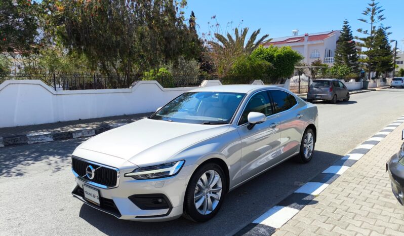 
								Volvo S 60 Momentum 2020 Model dolu									