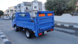 
										Isuzu Elf Kamyon Arkası Lıftlı 2010 Model dolu									