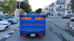 
										Isuzu Elf Kamyon Arkası Lıftlı 2010 Model dolu									