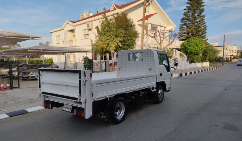 
								Isuzu Elf Kamyon Arkası Lıftlı 2011 Model dolu									
