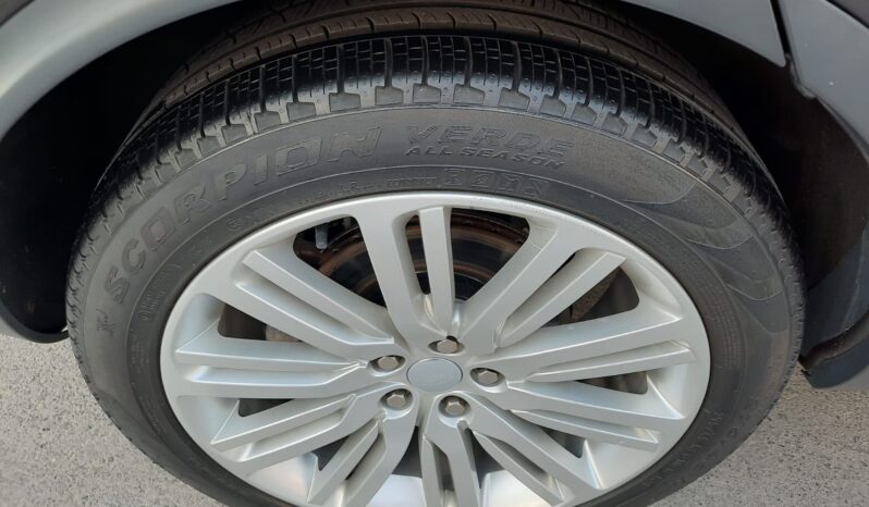 
								Land Rover Discovery Hsetd6 2019 Model dolu									