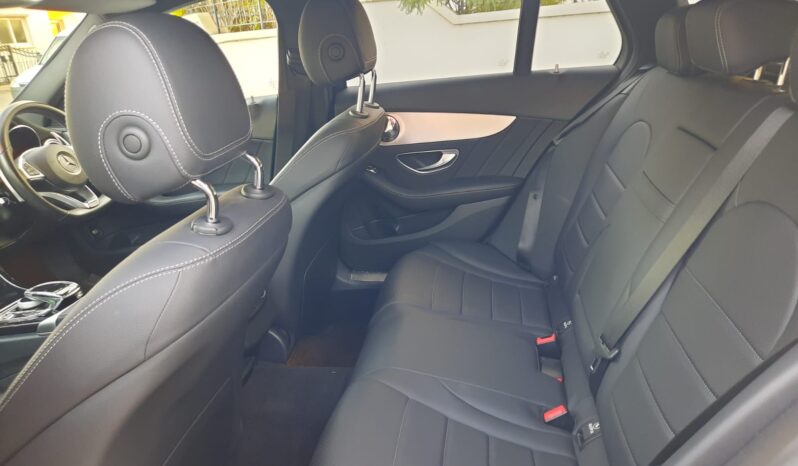 
								Mercedes C180 Statıon 2019 Model dolu									