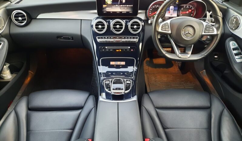 
								Mercedes C180 Statıon 2019 Model dolu									