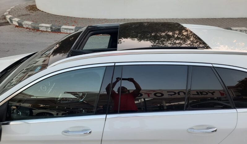 
								Mercedes C180 Statıon 2019 Model dolu									