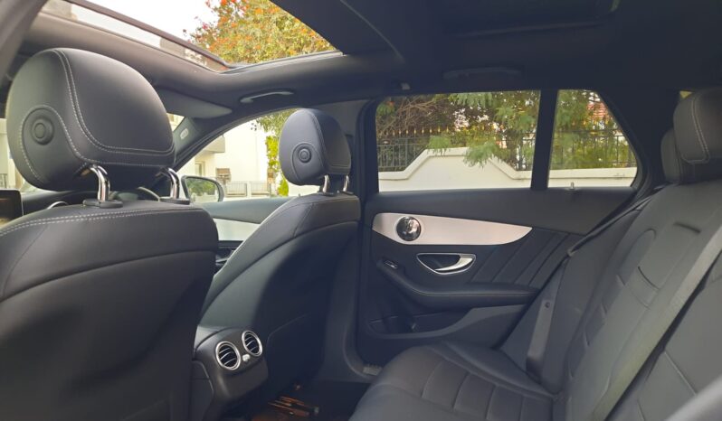 
								Mercedes C180 Statıon 2019 Model dolu									