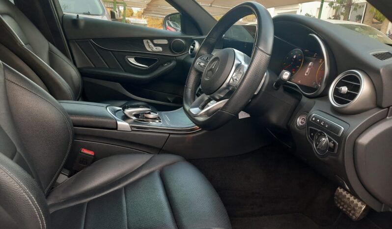 
								Mercedes C 220 D 2020 Model dolu									