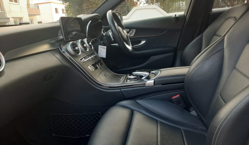 
								Mercedes C 220 D 2020 Model dolu									