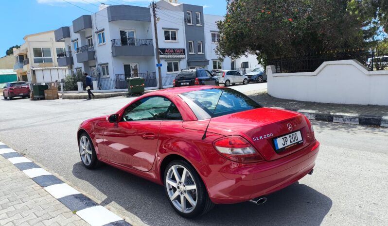 
								Mercedes Benz SLK 2007 Model dolu									