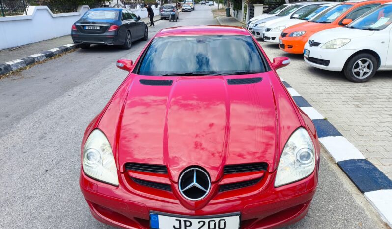 
								Mercedes Benz SLK 2007 Model dolu									