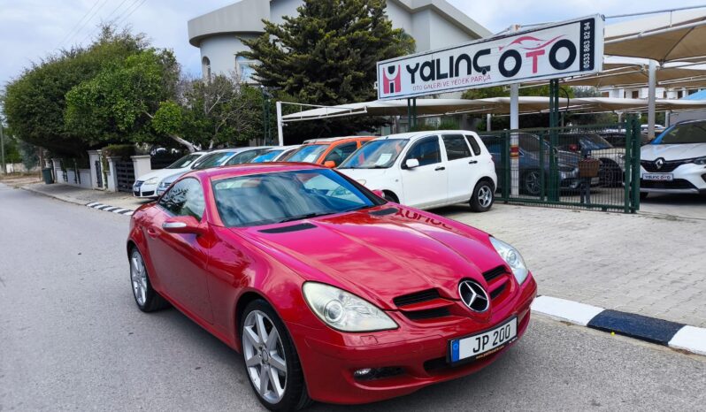 
								Mercedes Benz SLK 2007 Model dolu									