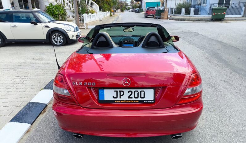 
								Mercedes Benz SLK 2007 Model dolu									