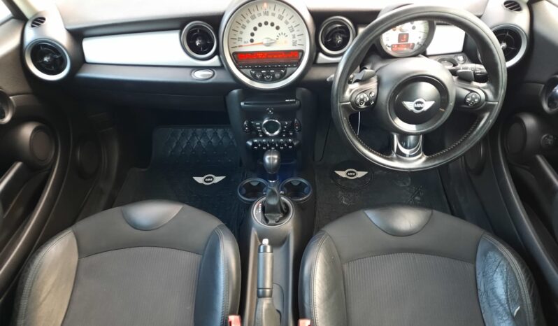 
								Mını Cooper 2013 Model dolu									