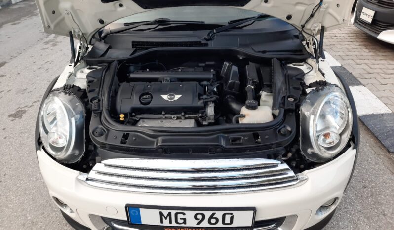 
								Mını Cooper 2013 Model dolu									