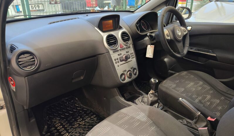 
								2013 Model Vauxhall Corsa eco Flex 1.2 Cdti Düz Vites dolu									