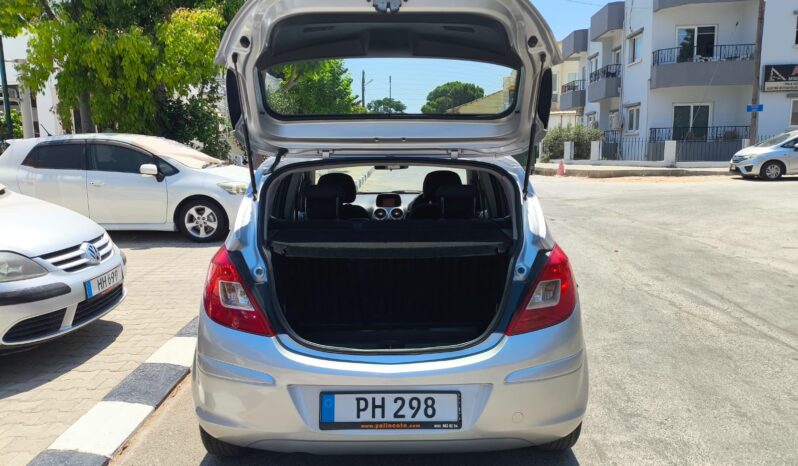 
								2013 Model Vauxhall Corsa eco Flex 1.2 Cdti Düz Vites dolu									