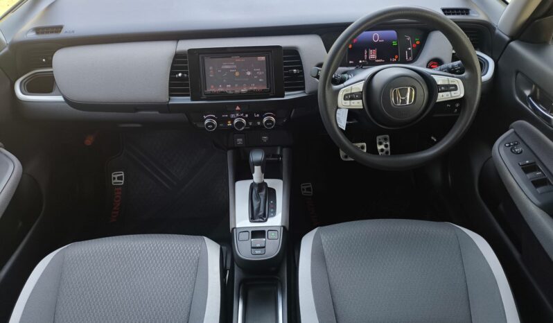 
								2022 Model Honda Fit Cross Hybrid e : HEV 1.5 Benzin Otomatik dolu									