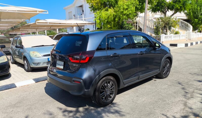 
								2022 Model Honda Fit Cross Hybrid e : HEV 1.5 Benzin Otomatik dolu									