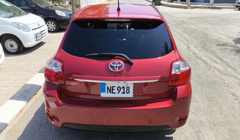 
								2010 Model Toyota Aurıs 1.5 Benzın otomatik dolu									