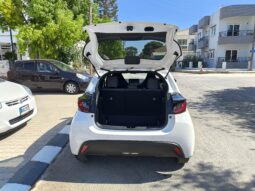 
										2021 Model  Toyota Yaris 1.0 Benzin Otomatik dolu									