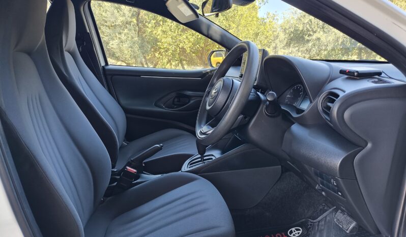 
								2021 Model  Toyota Yaris 1.0 Benzin Otomatik dolu									