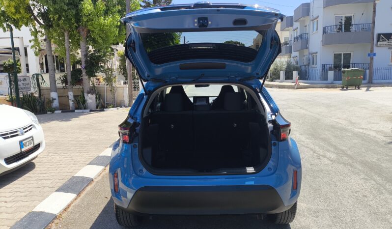 
								2022 Model  Toyota Yaris Cross Hybrıd 1.5 Benzin Otomatik dolu									