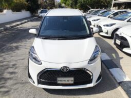 
										2022 Model Toyota Sienta 1.5 Benzin Otomatik dolu									