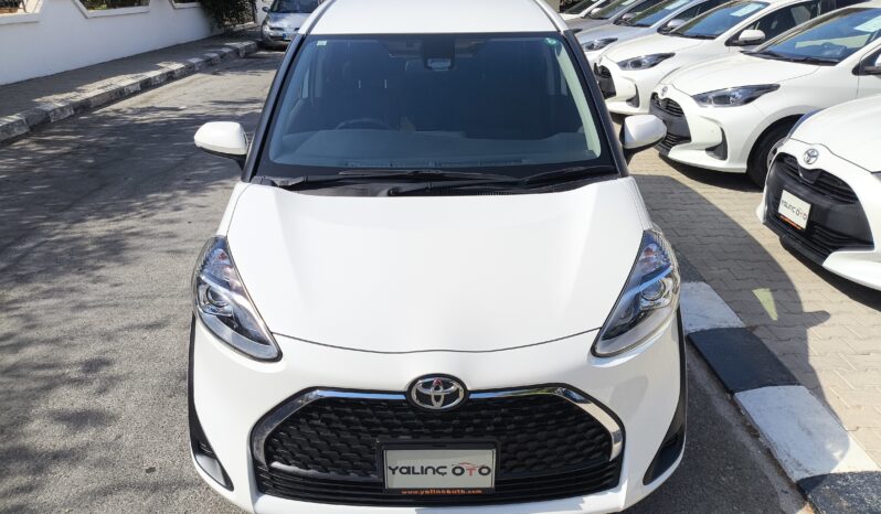 
								2022 Model Toyota Sienta 1.5 Benzin Otomatik dolu									