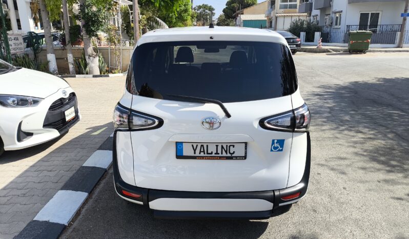 
								2022 Model Toyota Sienta 1.5 Benzin Otomatik dolu									