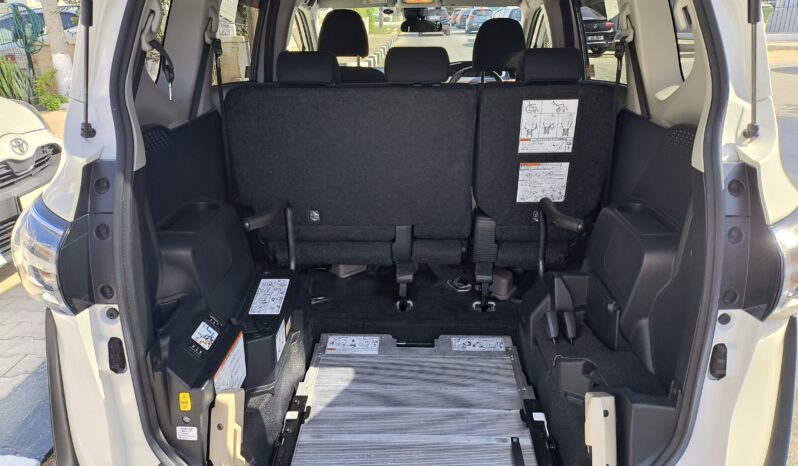 
								2022 Model Toyota Sienta 1.5 Benzin Otomatik dolu									