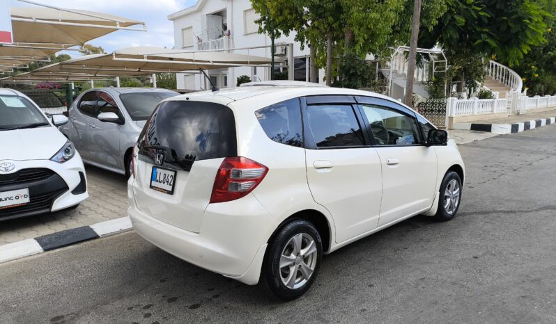 
								2008 Model Honda Fit 1.3 i-VTEC Benzin Otomatik dolu									