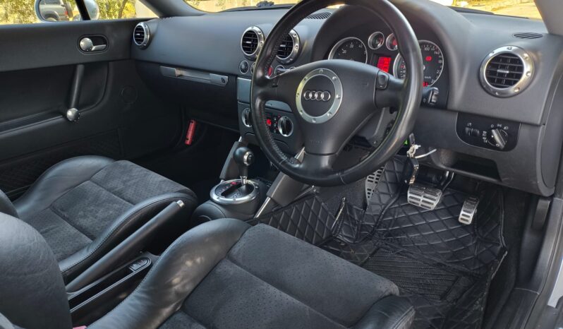 
								2004 Model Audi TT Coupe 1.8T (1800 cc) – Otomatik Şanzıman dolu									