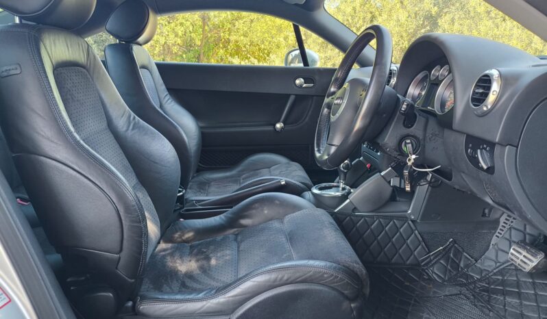
								2004 Model Audi TT Coupe 1.8T (1800 cc) – Otomatik Şanzıman dolu									