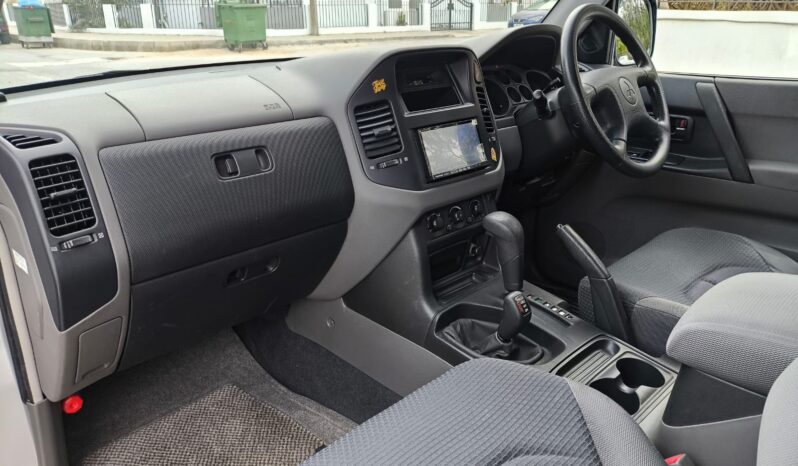 
								2003 Model Mitsubishi Pajero 3 Coupe 3.0 V6 4WD dolu									