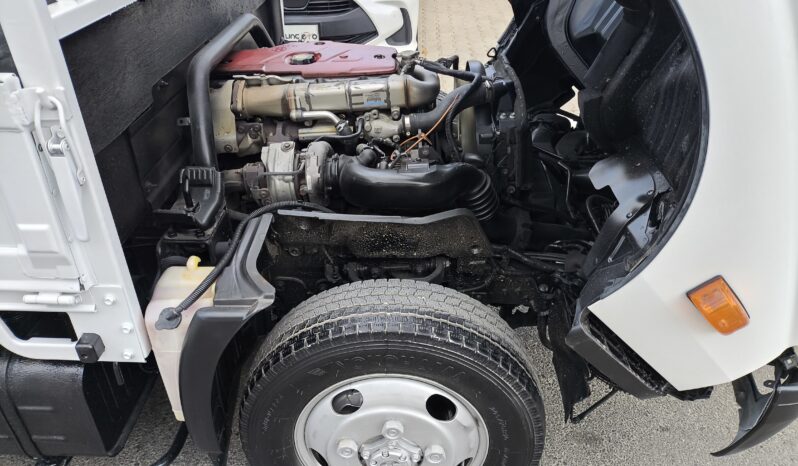 
								2013 Model Toyota Dyna 4WD Yakıt Tankeri dolu									