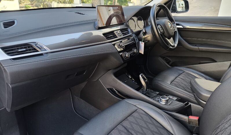 
								2021 Model BMW X1 M Sport X Drıve 18d dolu									