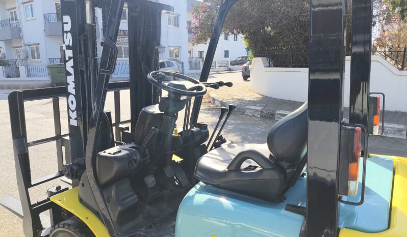 
								2002 Model Komatsu Forklift – 2 Ton Dizel (2000 cc) dolu									