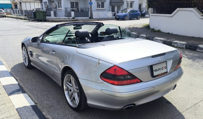 
								2005 Model Mercedes SL350 Cabriolet • 3200 cc • Otomatik • Silver • Hardtop Tavan dolu									
