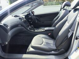 
										2005 Model Mercedes SL350 Cabriolet • 3200 cc • Otomatik • Silver • Hardtop Tavan dolu									