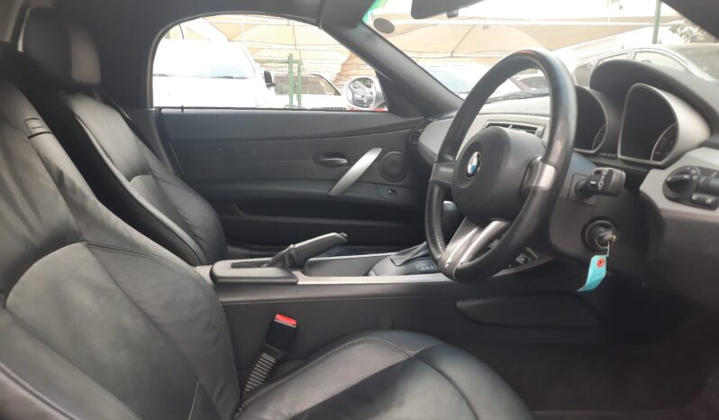 
								2006 Model Bmw Z4 2.5 Benzin Otomatik dolu									