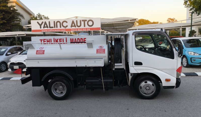 
								2016 Model Toyota Dyna 4WD Tanker 4.0L dolu									