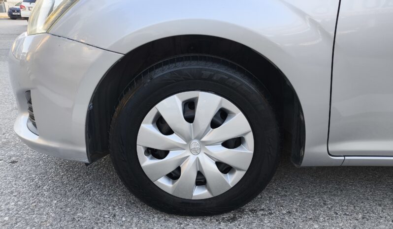 
								2012 Model Toyota Corolla Axıo 1300 cc Benzin Otomatik dolu									