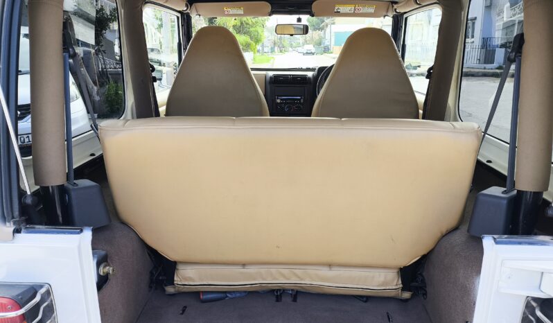 
								2001 Model Jeep Wrangler Sahara Edition 4×4 Benzın Otomatik dolu									