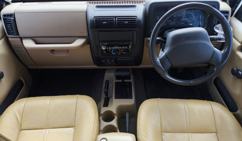 
								2001 Model Jeep Wrangler Sahara Edition 4×4 Benzın Otomatik dolu									