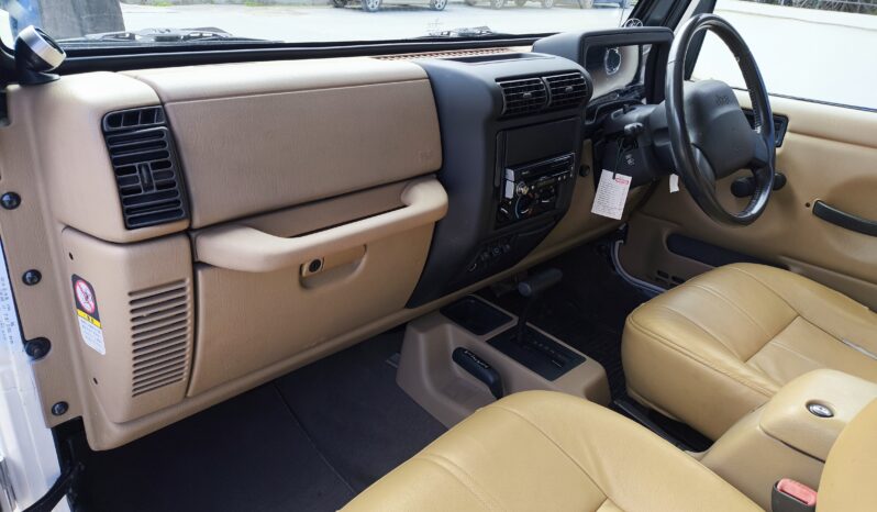 
								2001 Model Jeep Wrangler Sahara Edition 4×4 Benzın Otomatik dolu									