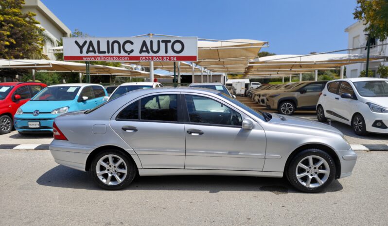 
								2005 Model Mercedes C 180 1.8 Benzin Otomatik dolu									
