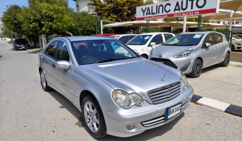 
								2005 Model Mercedes C 180 1.8 Benzin Otomatik dolu									