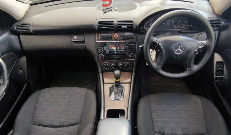 
								2005 Model Mercedes C 180 1.8 Benzin Otomatik dolu									