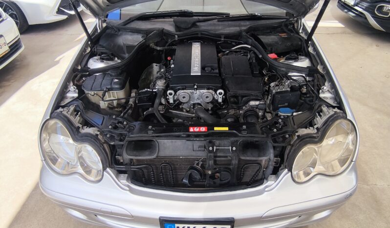 
								2005 Model Mercedes C 180 1.8 Benzin Otomatik dolu									