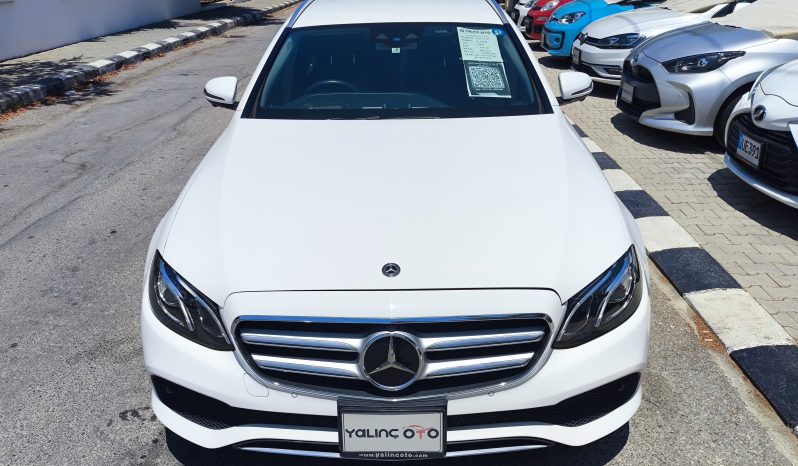 
								2019 Mercedes E 220 D Station Wagon Avantgarde dolu									