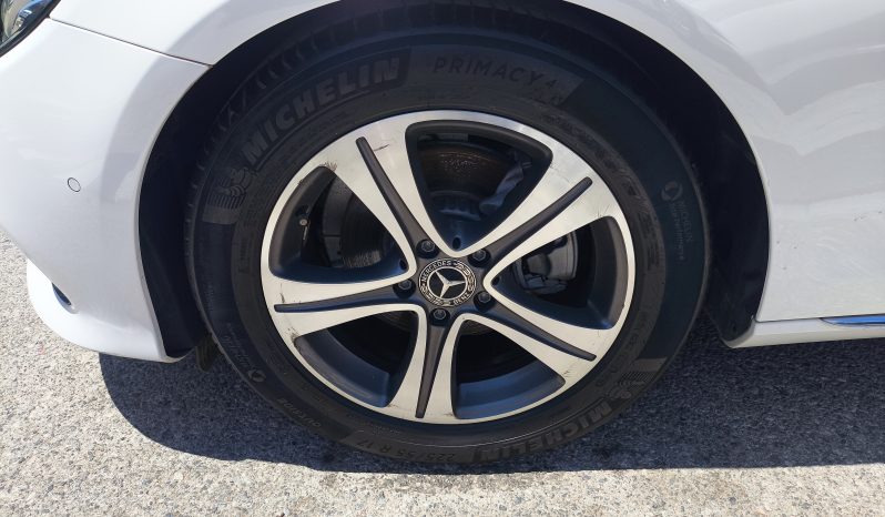 
								2019 Mercedes E 220 D Station Wagon Avantgarde dolu									